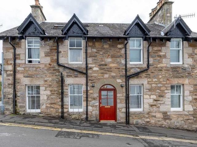 Flat for sale in Pitlochry, Scotland