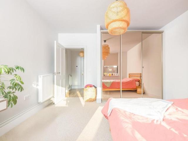 Flat for sale in Feckenham, City Of Bristol