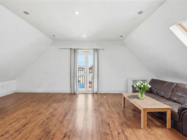 Flat for sale in London Borough of Newham, Greater London