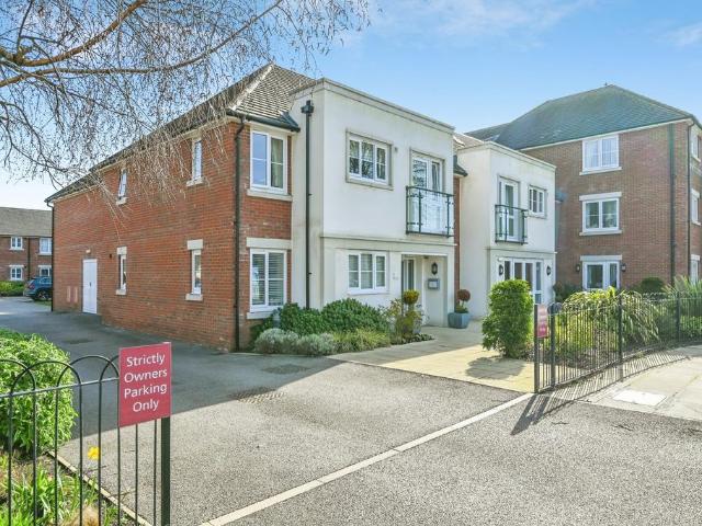 Flat for sale in Little Altcar, Sefton