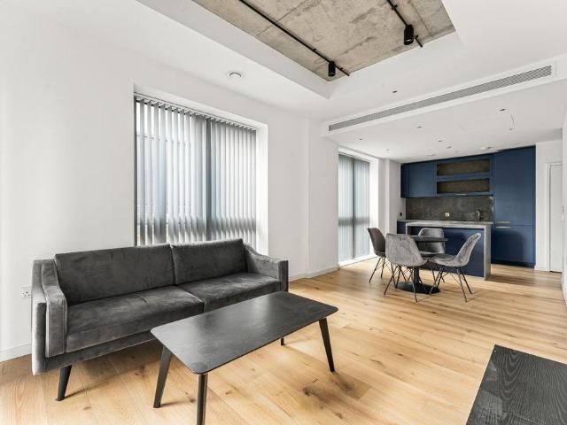 Flat for sale in Goodluck Hope, Blackwall
