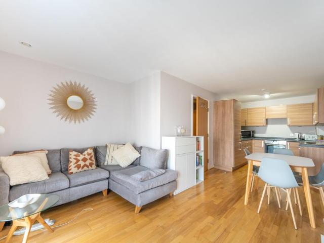 Flat for sale in Greater London