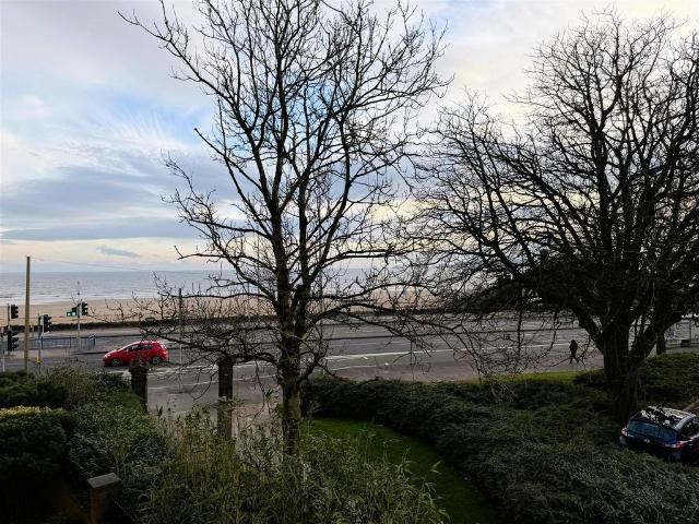 Flat for sale in Mount Pleasant, Nangreaves