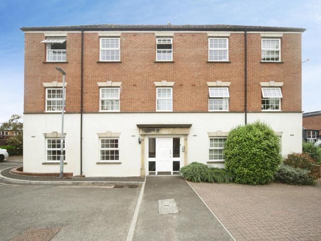 Flat for sale in Firepool, Rumwell