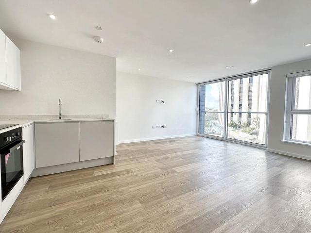Flat for sale in Poole