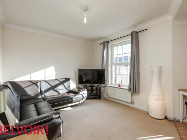Flat for sale in Wotton Pitch, Gloucester