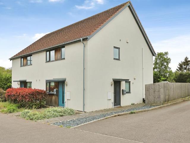 Flat for sale in Burgh St Peter, Norfolk