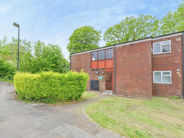 Flat for sale in Walmley, Sutton Coldfield
