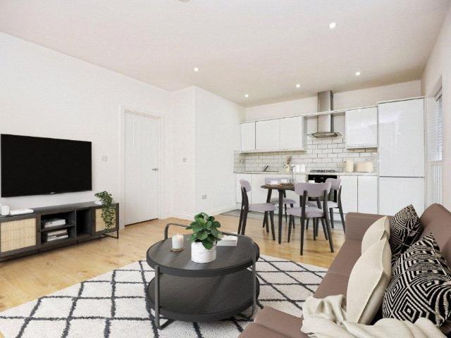 Flat for sale in Guildford Park, Westborough