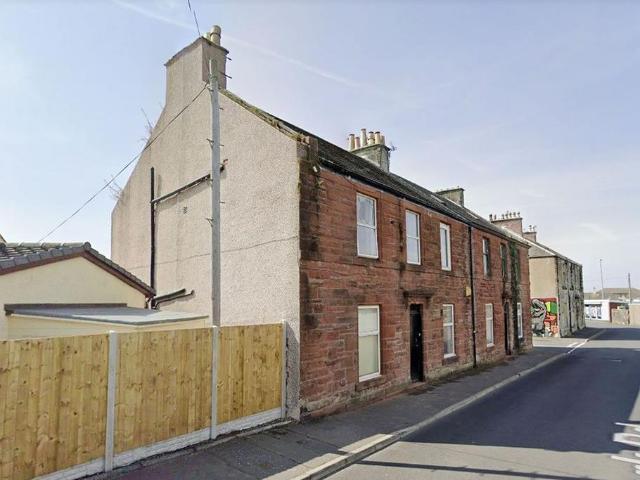 Flat for sale in Ardrossan, Scotland