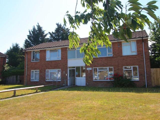 Flat for sale in Helford, Hampshire