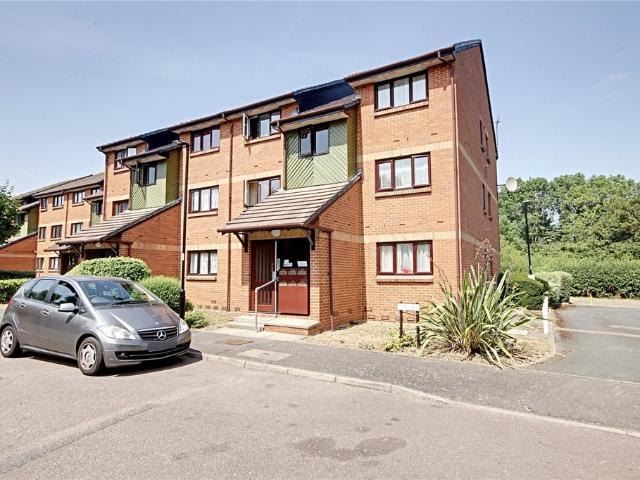 Flat for sale in Greater London