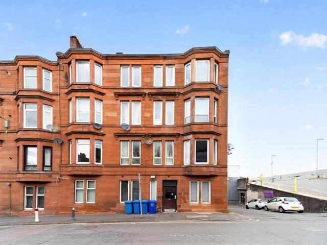Flat for sale in Rutherglen, Scotland