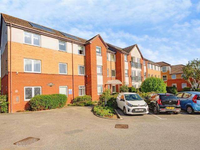 Flat for sale in Bramingham Park