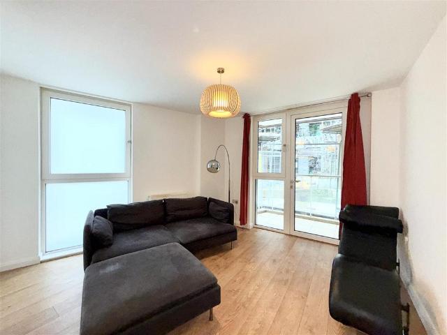 Flat for sale in Hale Village, Tottenham Hale
