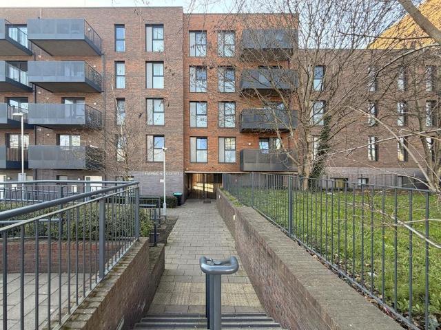 Flat for sale in Edmonton, Greater London