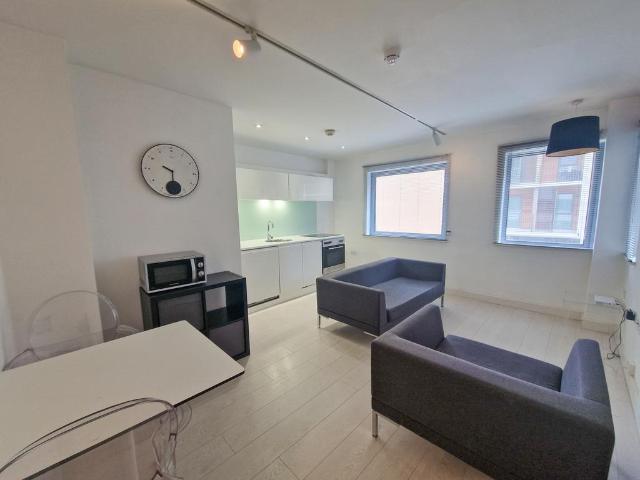 Flat for sale in Holbeck, West Yorkshire