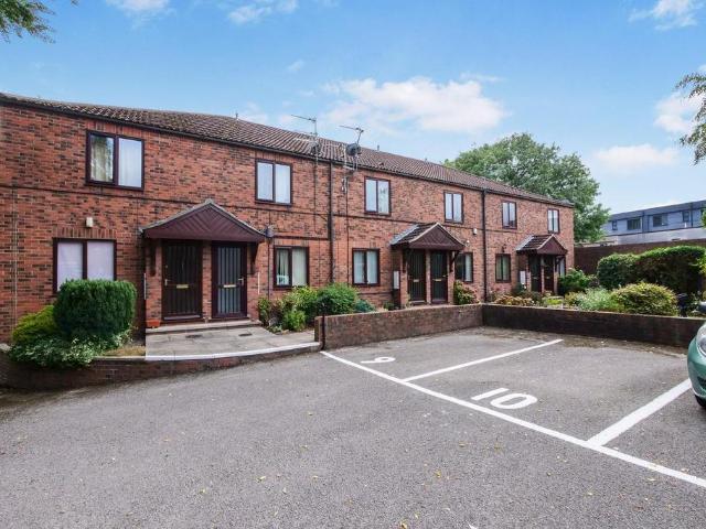 Flat for sale in High Field, York