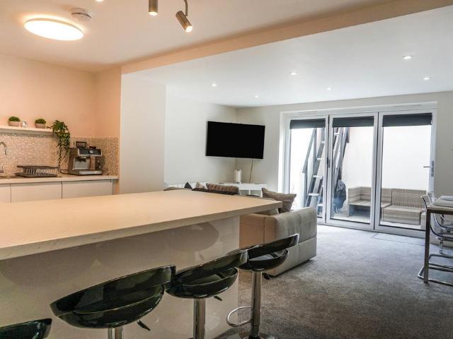 Flat for sale in Margate Old Town, Acol