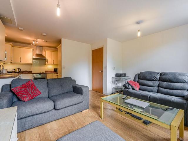 Flat for sale in London Borough of Lewisham, Greater London