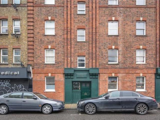 Flat for sale in St. George in the East, Greater London