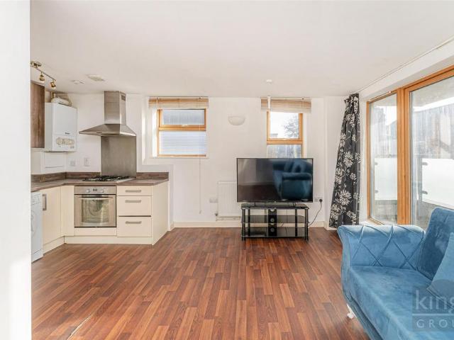 Flat for sale in Greater London
