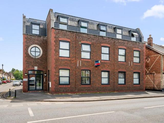 Flat for sale in Row Town, Surrey