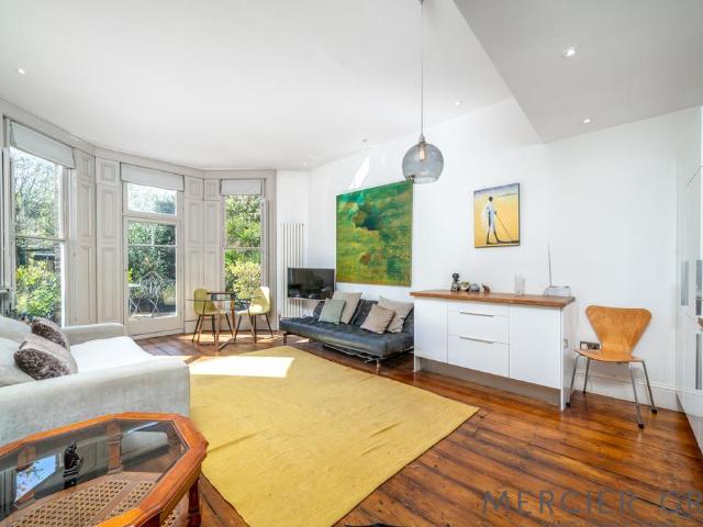 Flat for sale in Belsize Park, Primrose Hill