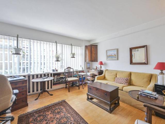 Flat for sale in Pimlico, Isle Of Man