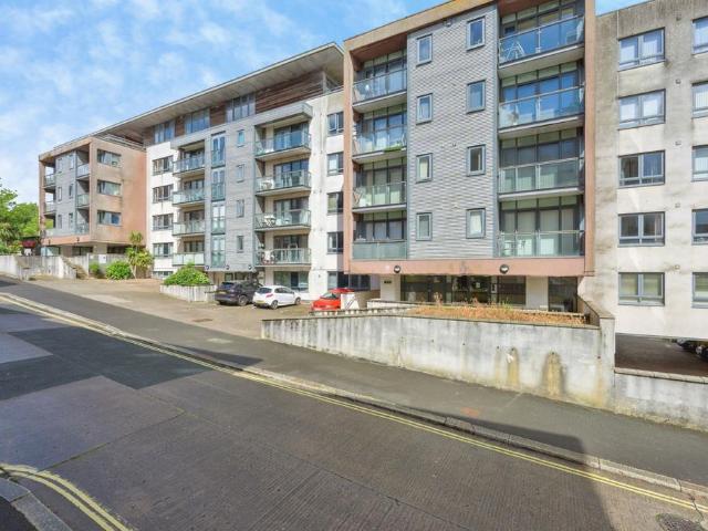 Flat for sale in Greenbank, Mount Wise