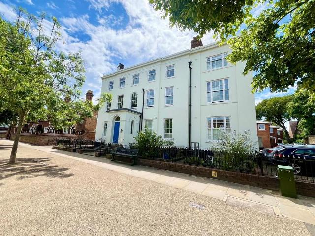 Flat for sale in King's Walden, Hertfordshire