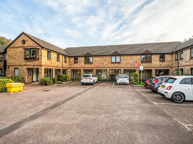 Flat for sale in London Borough of Bexley, Greater London
