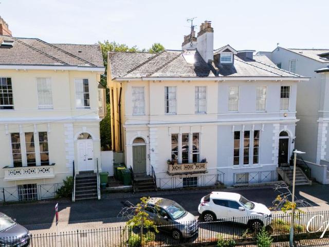 Flat for sale in Montpellier, Golden Valley