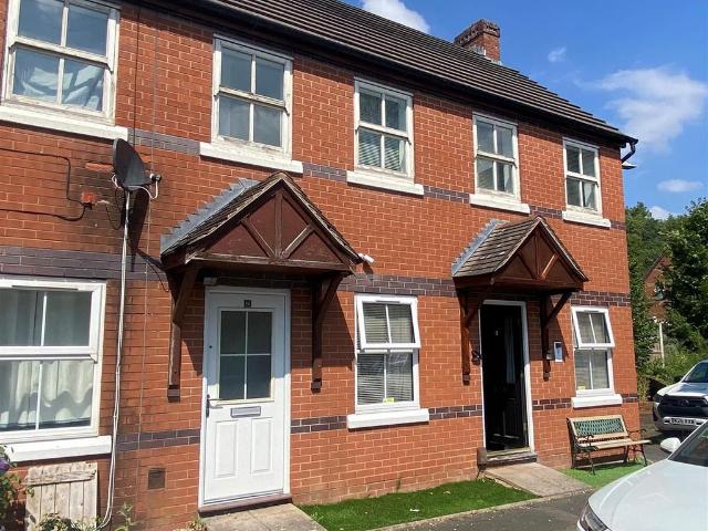 Flat for sale in Aqueduct, Dawley