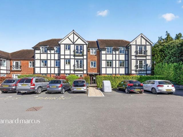 Flat for sale in Nork, Red Hill