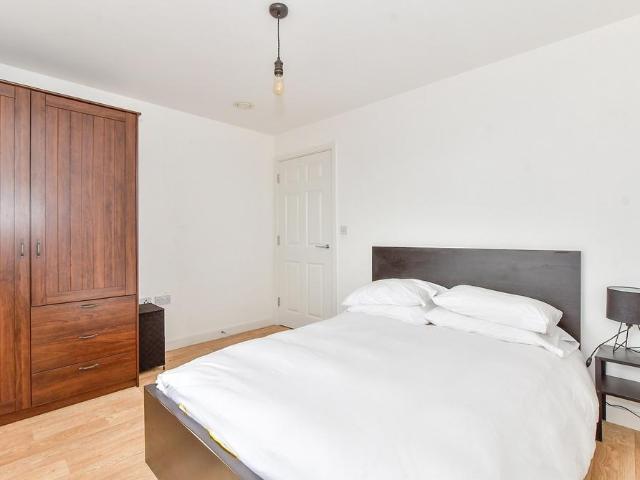 Flat for sale in Chichester, Littlecote