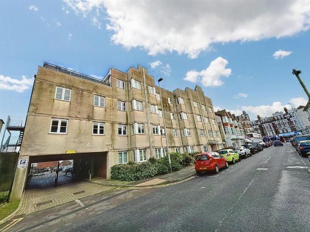 Flat for sale in Roselands, Eastbourne