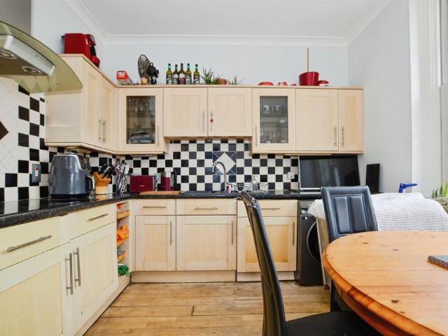 Flat for sale in North Watford