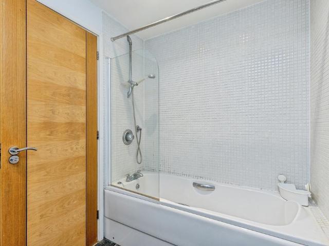 Flat for sale in Broadmead, Feckenham