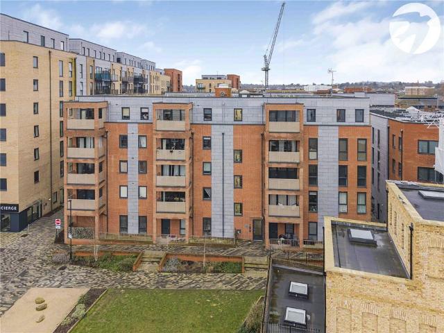 Flat for sale in Brooklands, Monks Orchard