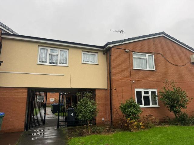Flat for sale in Little Burton, Tipton