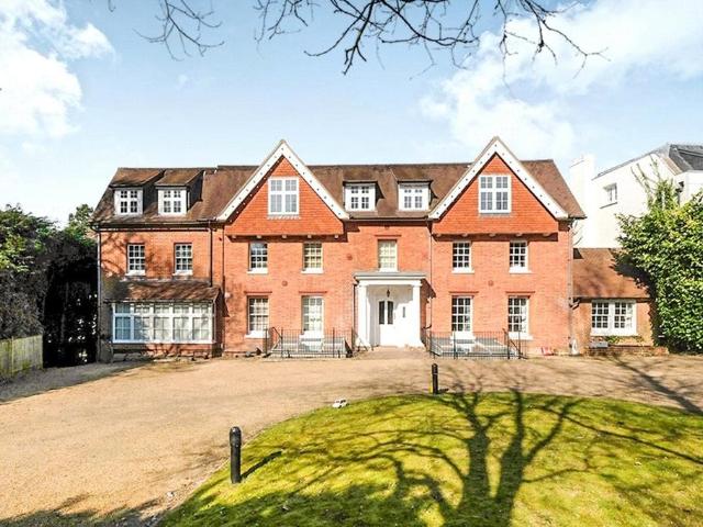 Flat for sale in Nevill Park, Sandown Park