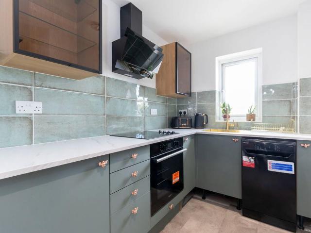 Flat for sale in Wymans Brook, Golden Valley