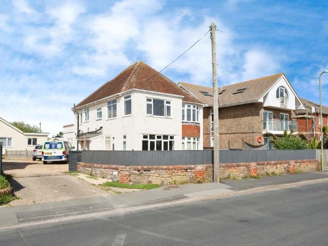 Flat for sale in Mengham, Havant