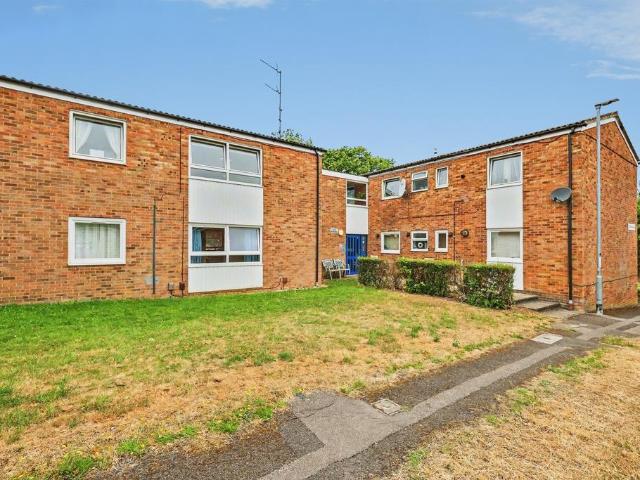 Flat for sale in Lodge Farm, Northampton