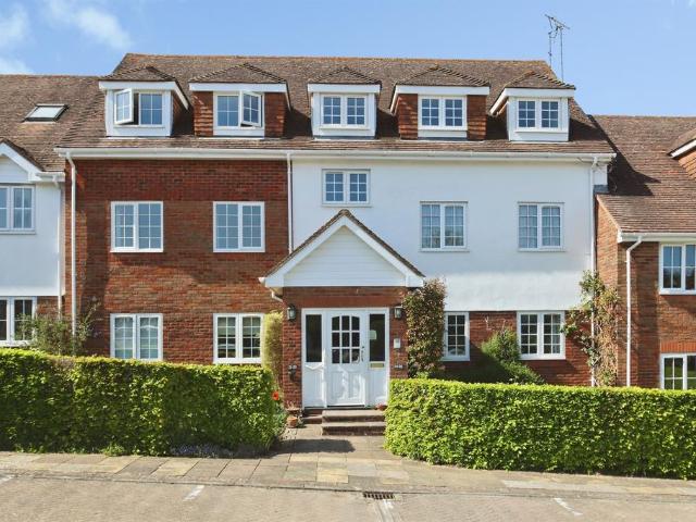 Flat for sale in Cross In Hand, East Sussex