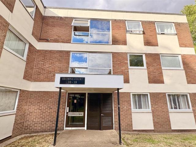 Flat for sale in Wake Green, West Midlands