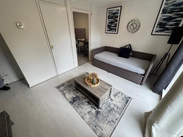 Flat for sale in Georgia, Greater Manchester