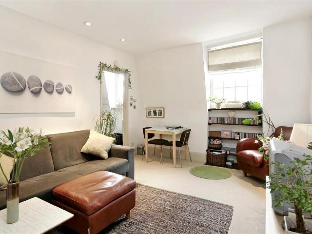 Flat for sale in City of Westminster, Greater London