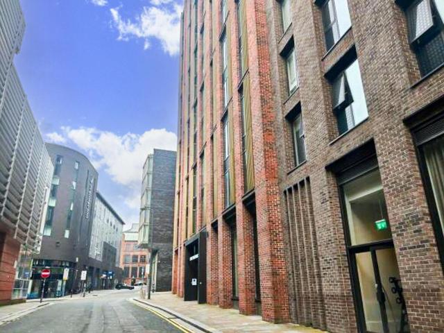 Flat for sale in Ropewalks, Calderstones